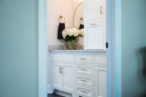 custom bathroom vanity cabinet